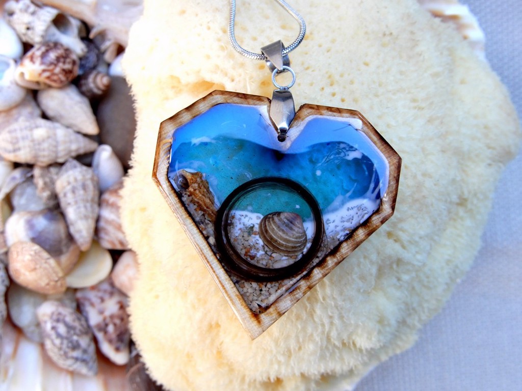 Nakit s pramenom kose vaše bebe - Drvo