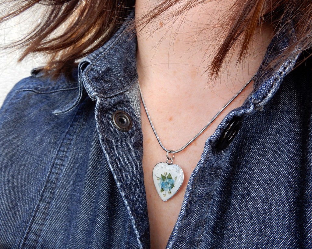 Nakit s vašim cvijećem i gravurom 