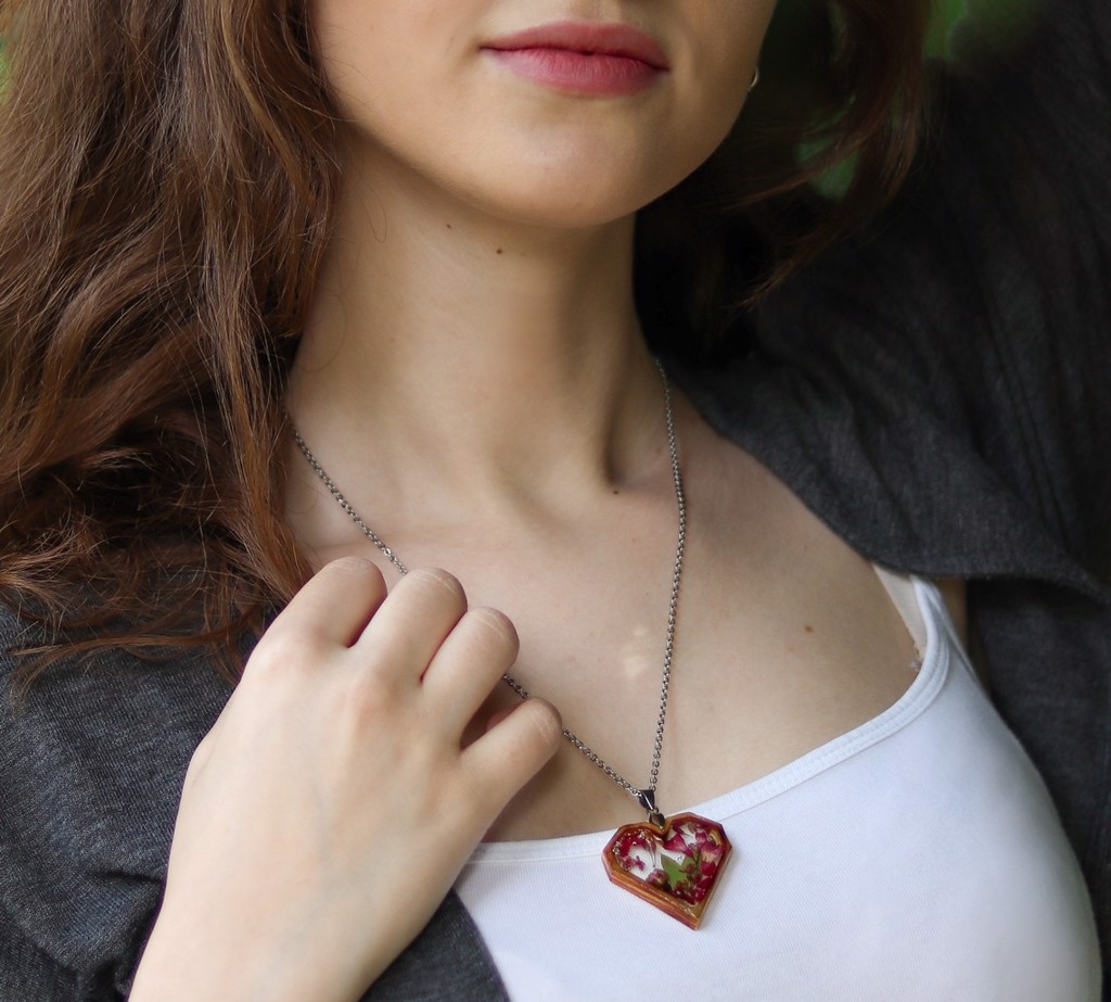 Rose Garden Necklace - Heart